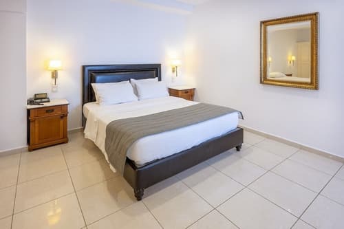 Smy Mediterranean White Santorini, Room