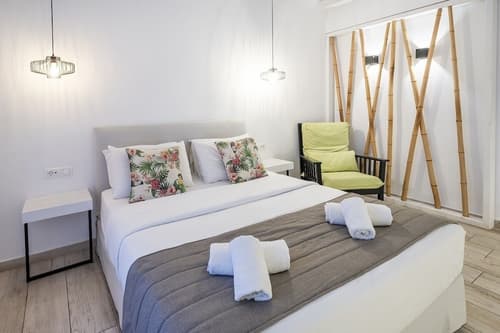 Smy Mediterranean White Santorini, Room