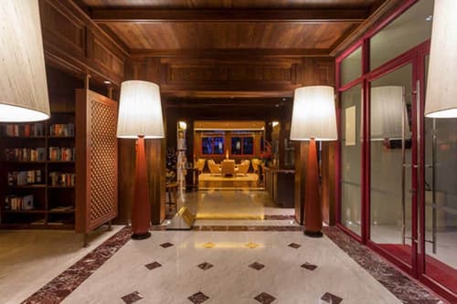 Centara Grand Beach Resort Phuket, Interior entrance