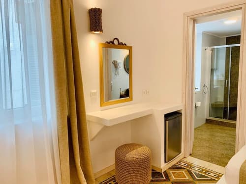 Semiramis Hotel