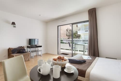 Appart'hôtel Odalys City - Monaco Les Hauts de la Principauté, Room