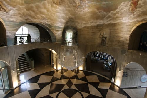 Hotel Ambrosia, Reception