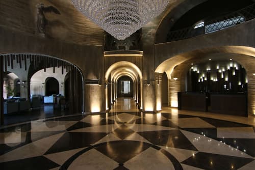 Hotel Ambrosia, Reception