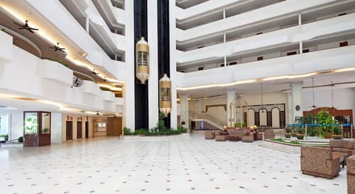 Bayview Beach Resort Penang, Lobby