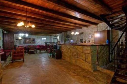 Stone Village, Lobby