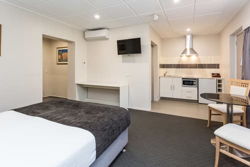 Country Comfort Amity Motel