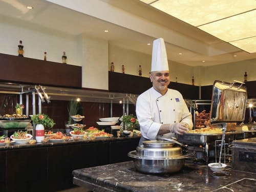 Novotel Dammam Business Park, Restaurant