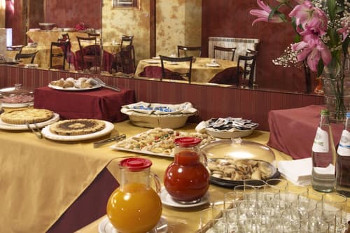 Hotel de Paris, Breakfast meal