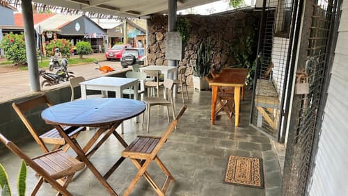 Inaki Uhi, Front of property