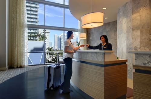 Hampton Inn & Suites Miami/Brickell-Downtown, Reception
