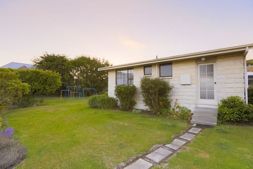 AAA Thames Court Motel