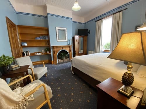 Hanlon Guest House, Room