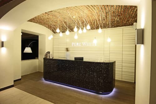 Pure White, Reception