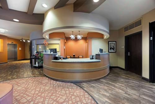 Best Western Plus Tupelo Inn & Suites, Lobby