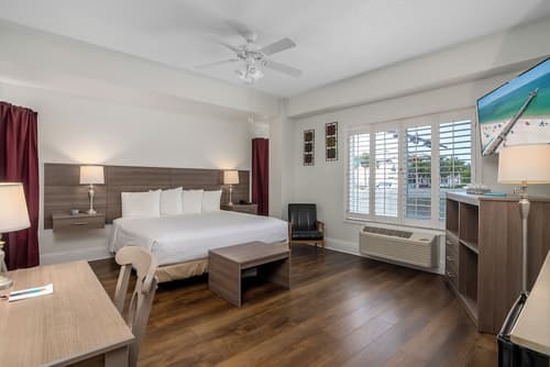 Naples Park Central Hotel, Room