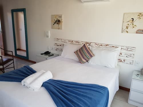 Coronado Beach, Room