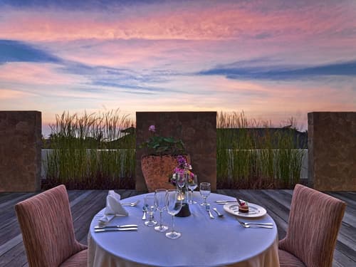Sun Island Hotel & Spa Kuta, Outdoor dining