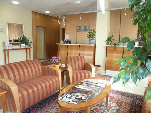 Hotel Riviera, Reception