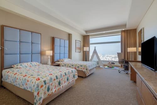 Swissotel Al Ghurair, Room