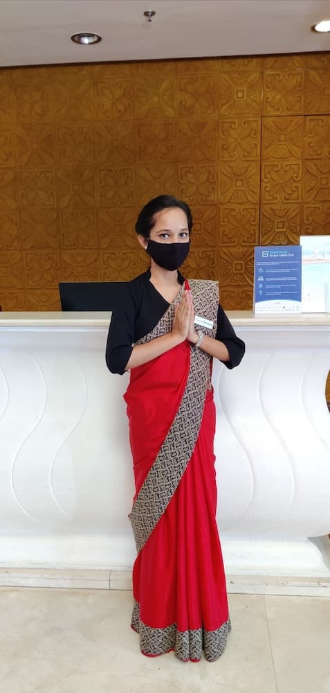 Ramada by Wyndham Udaipur Resort and Spa, Lobby