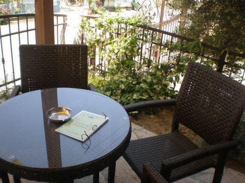 Olympia Guesthouse, Terrace/patio