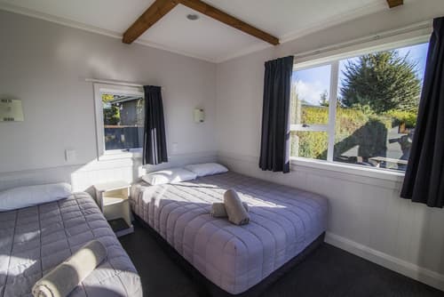 Tasman Holiday Parks - Te Anau, Room