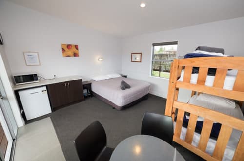 Tasman Holiday Parks - Te Anau, Room
