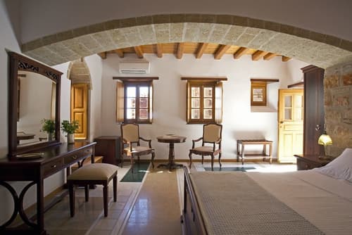Likinia Hotel