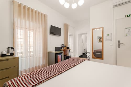 Casa do Bairro by Shiadu, Room