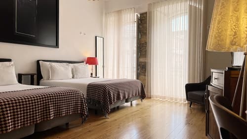 Casa do Bairro by Shiadu, Room