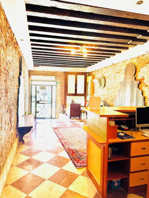 Ca' Dei Polo, Reception