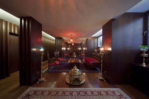 Burckin Hotel, Lobby sitting area