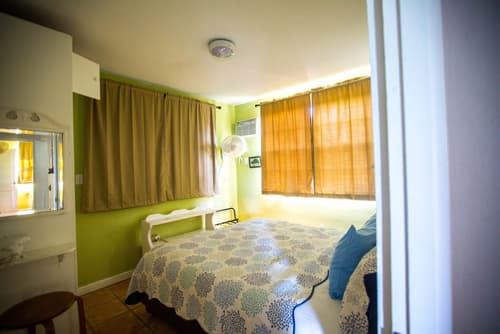 Sea Gate Hotel, Room