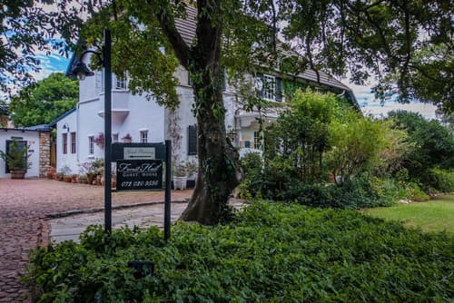 Forest Hall Guest House, Interior entrance