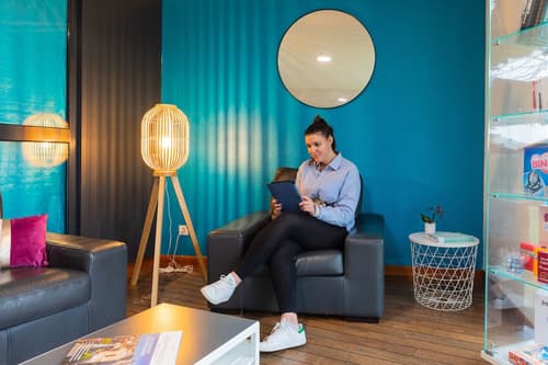 Zenitude Hôtel - Résidences Magny les Hameaux, Lobby