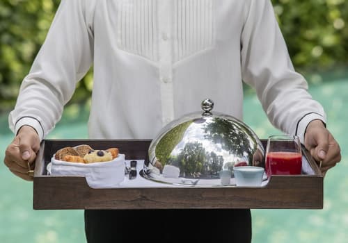 137 Pillars House, Room service - dining