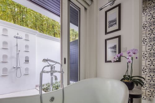 137 Pillars House, Room