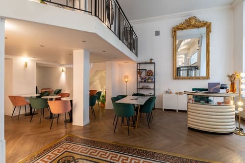 1924 Hôtel, Reception