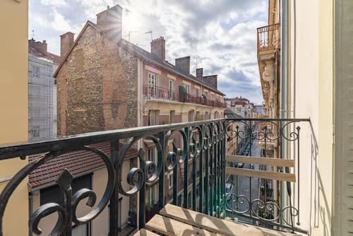 1924 Hôtel, Balcony view