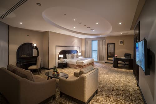 Awaliv Hotel, Primary image