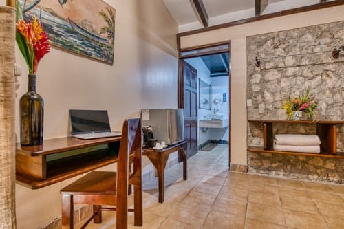 Atlantida Lodge, Room