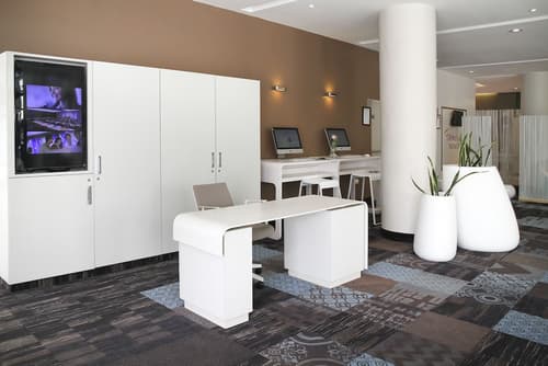 Novotel Constantine, Reception