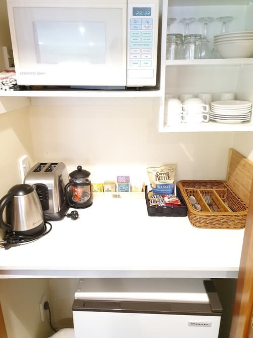 Fitzherbert Castle Motel, Room