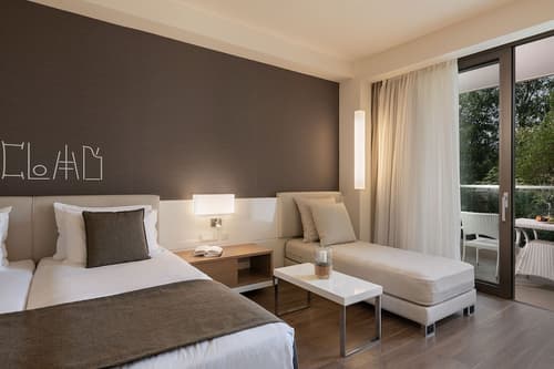 Avra Imperial Hotel, Room