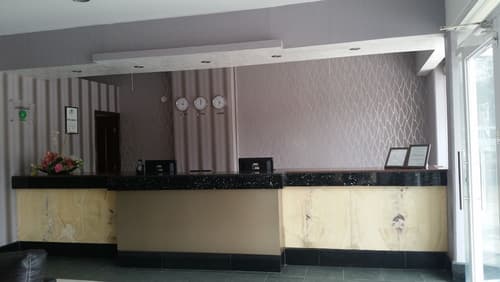 Hotel Gran Via, Reception