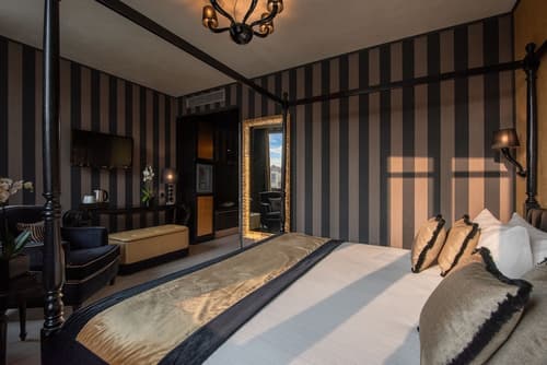 Carnival Palace Hotel