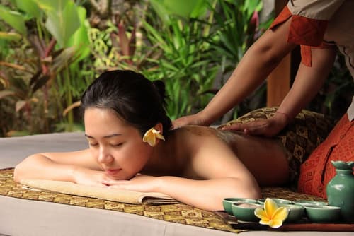 The Wolas Villa & Spa, Massage in accommodation