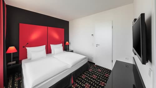 Holiday Inn Munich- Westpark by IHG, Room