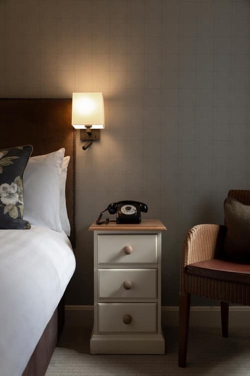 The Glencoe Inn, Room