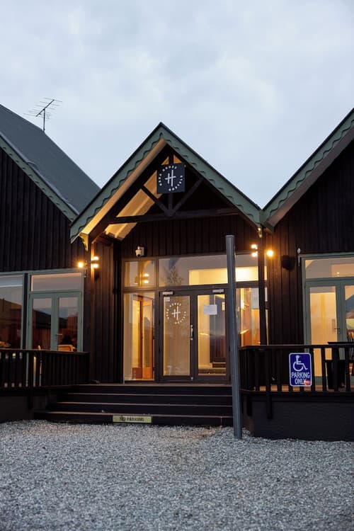 Haka House Wanaka, Front of property